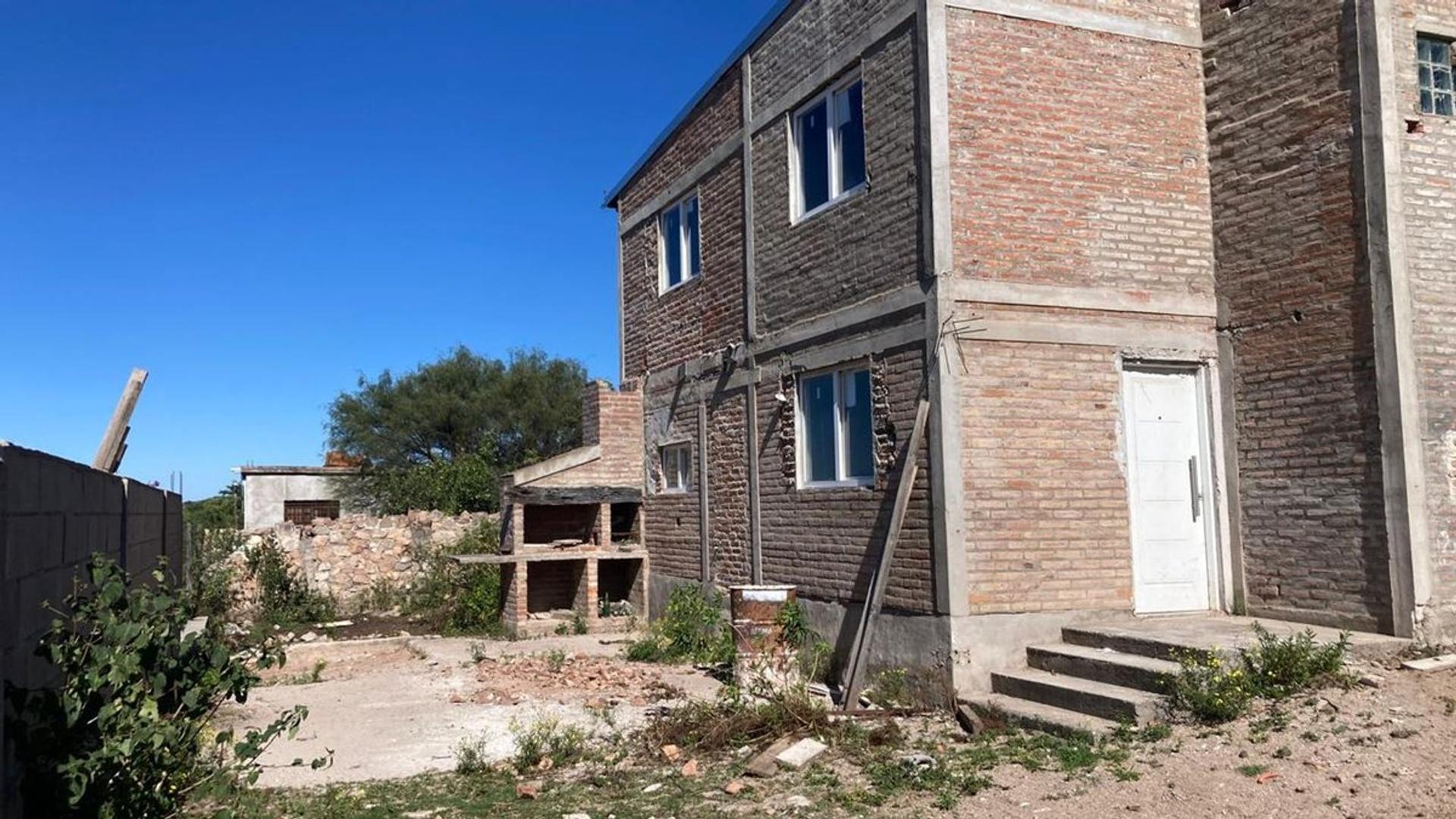 SE VENDE CASA A TERMIRAR EN SALSIPUEDES