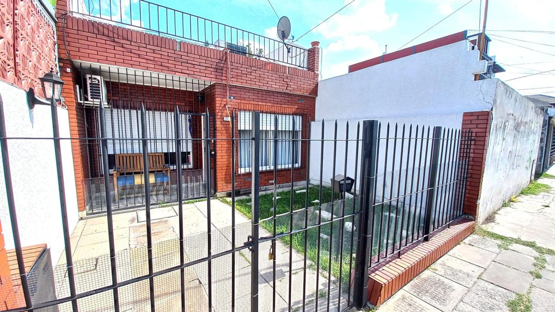 PH 3 AMBIENTES EN VENTA VILLA LUZURIAGA PATIO