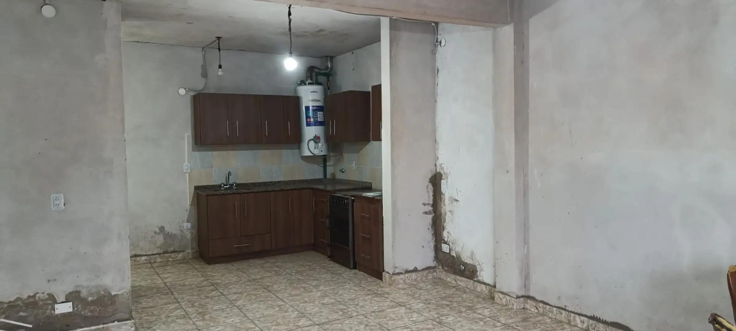 Departamento en Alquiler en Rafael Castillo, $ 600.000