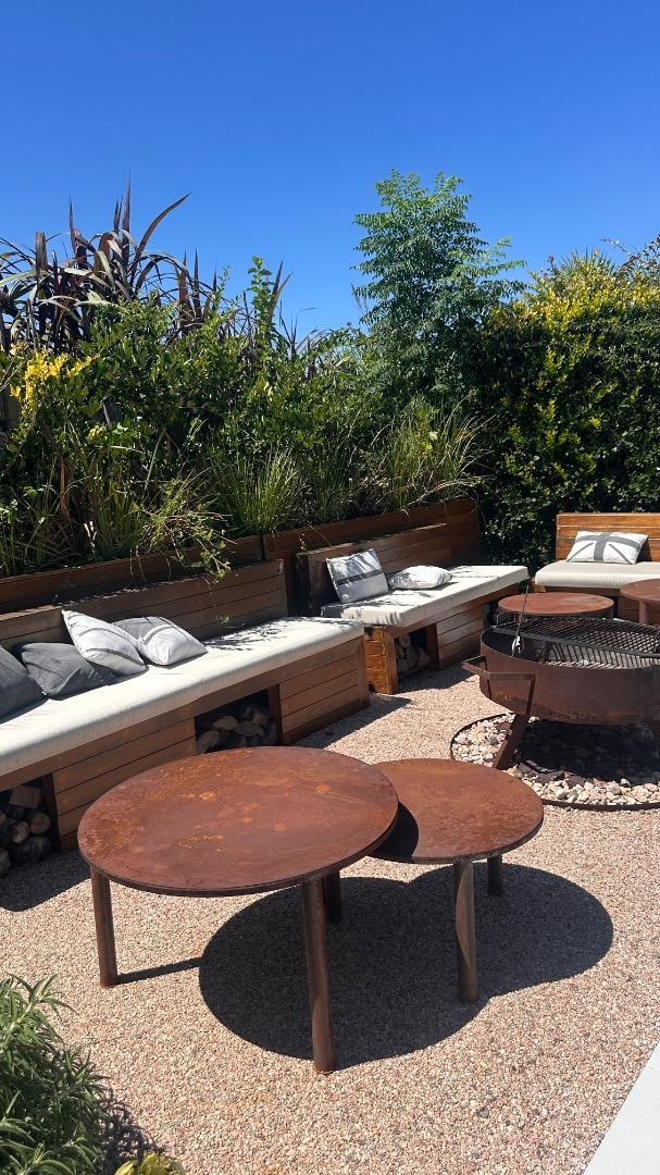 Casa en Venta con 4 cocheras