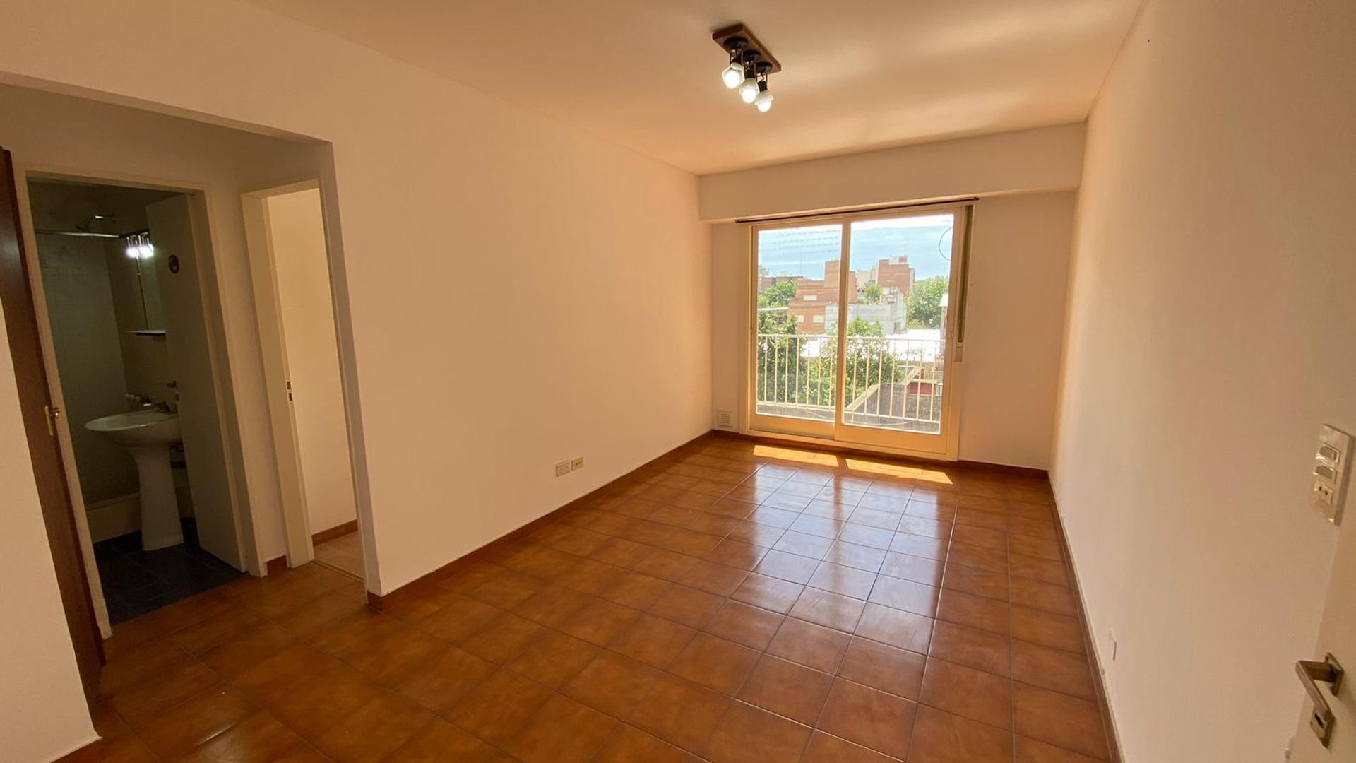 Departamento 2 ambientes cochera Castelar