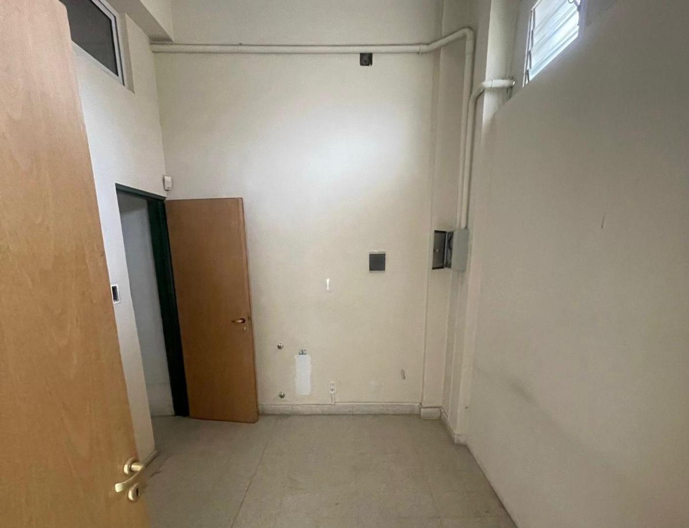 Local en Venta 30 años