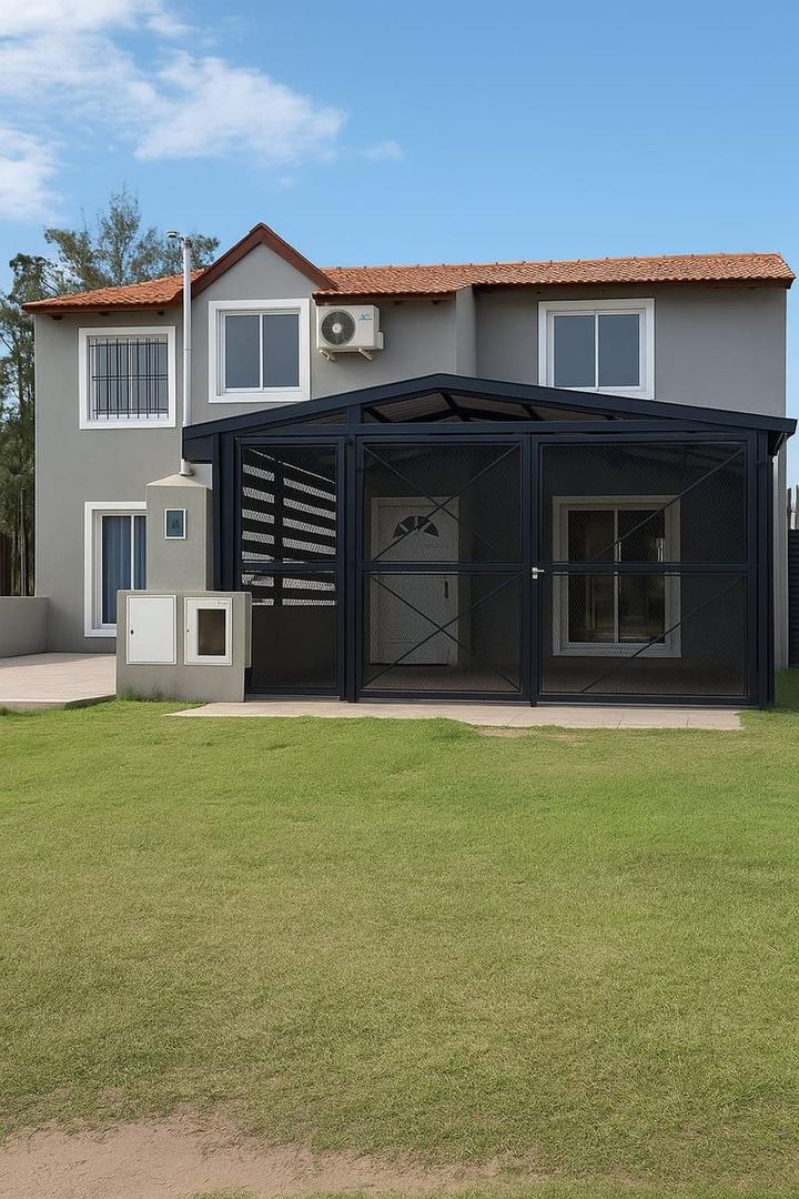 VENTA  CASA EN DUPLEX  "SAN RAFAEL" EX, RUTA 8