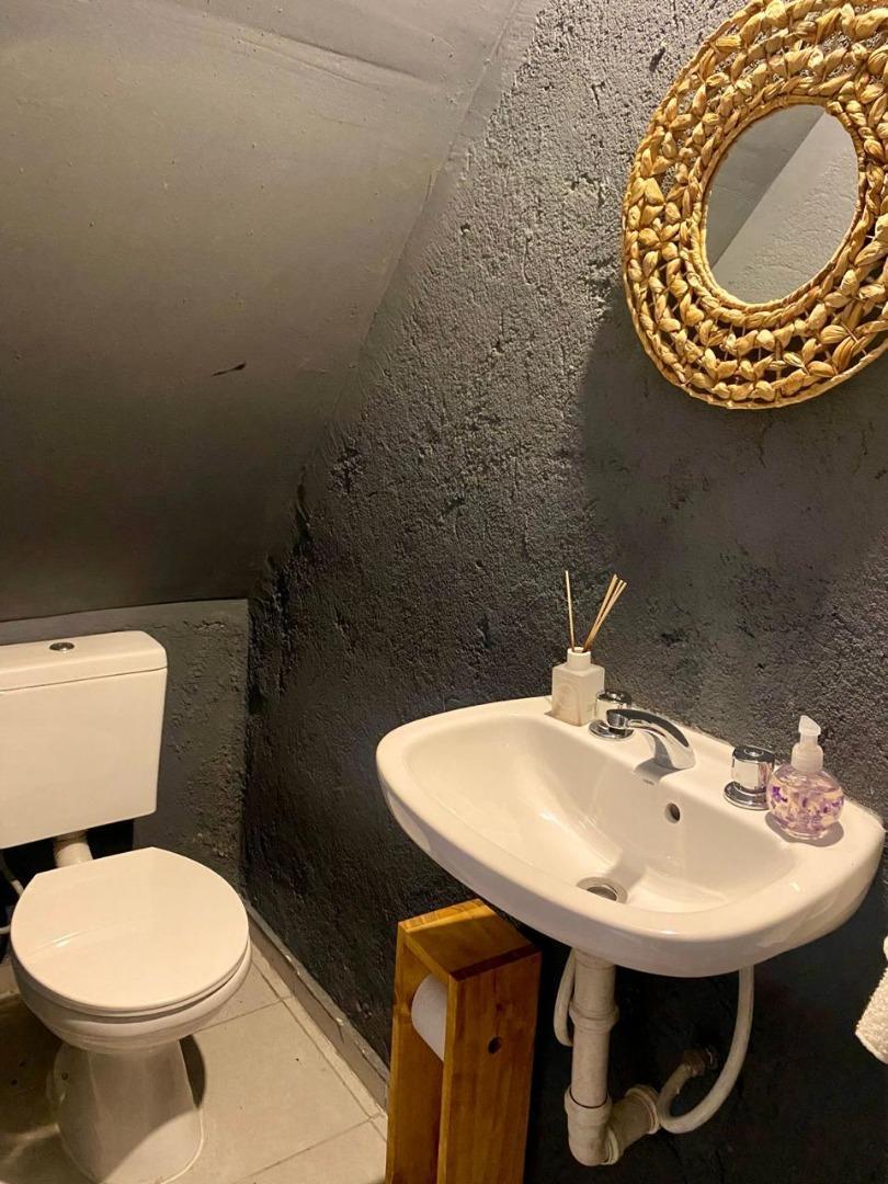 Casa en Alquiler con 1 cochera