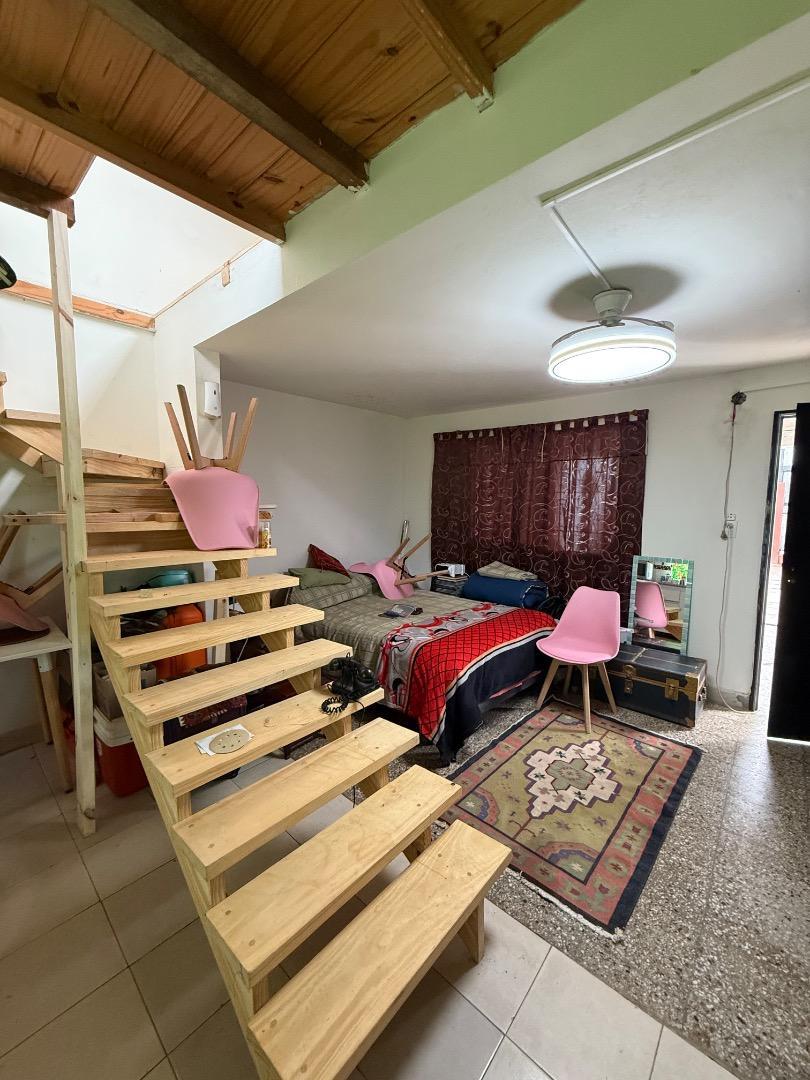 VENTA CASA A RECICLAR MERLO