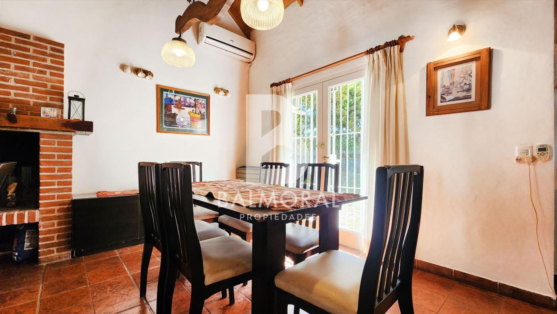 Casa 2 ambientes con 2 baños