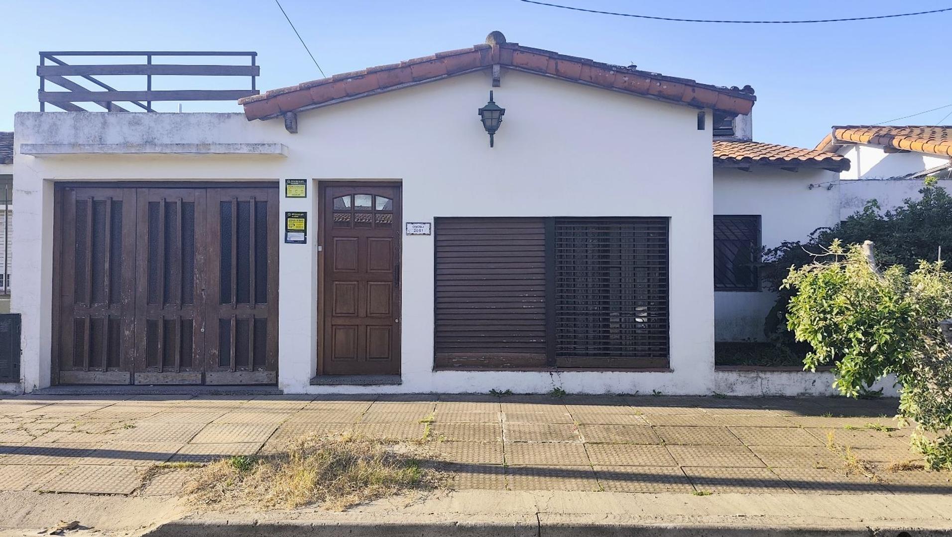 Casa en Venta con 1 cochera
