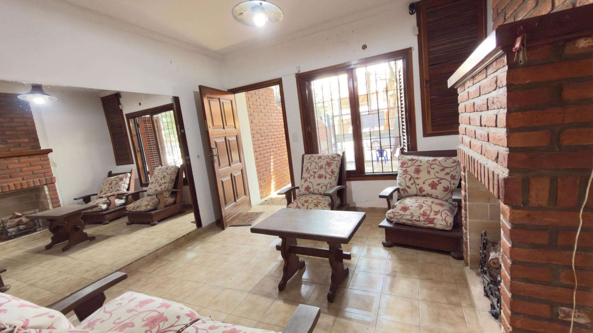 Depto Tipo Casa en Venta 25 años