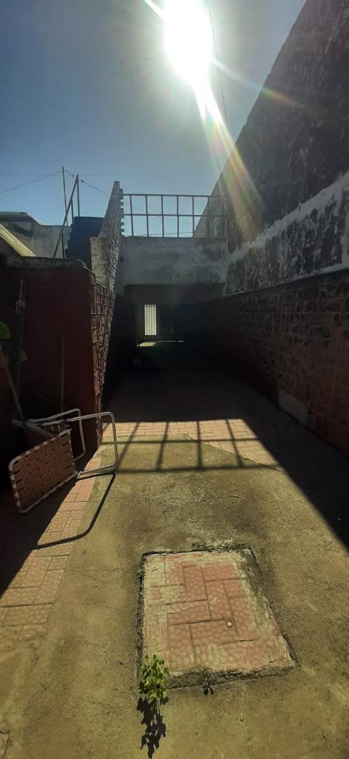 Casa en Venta con 4 cocheras