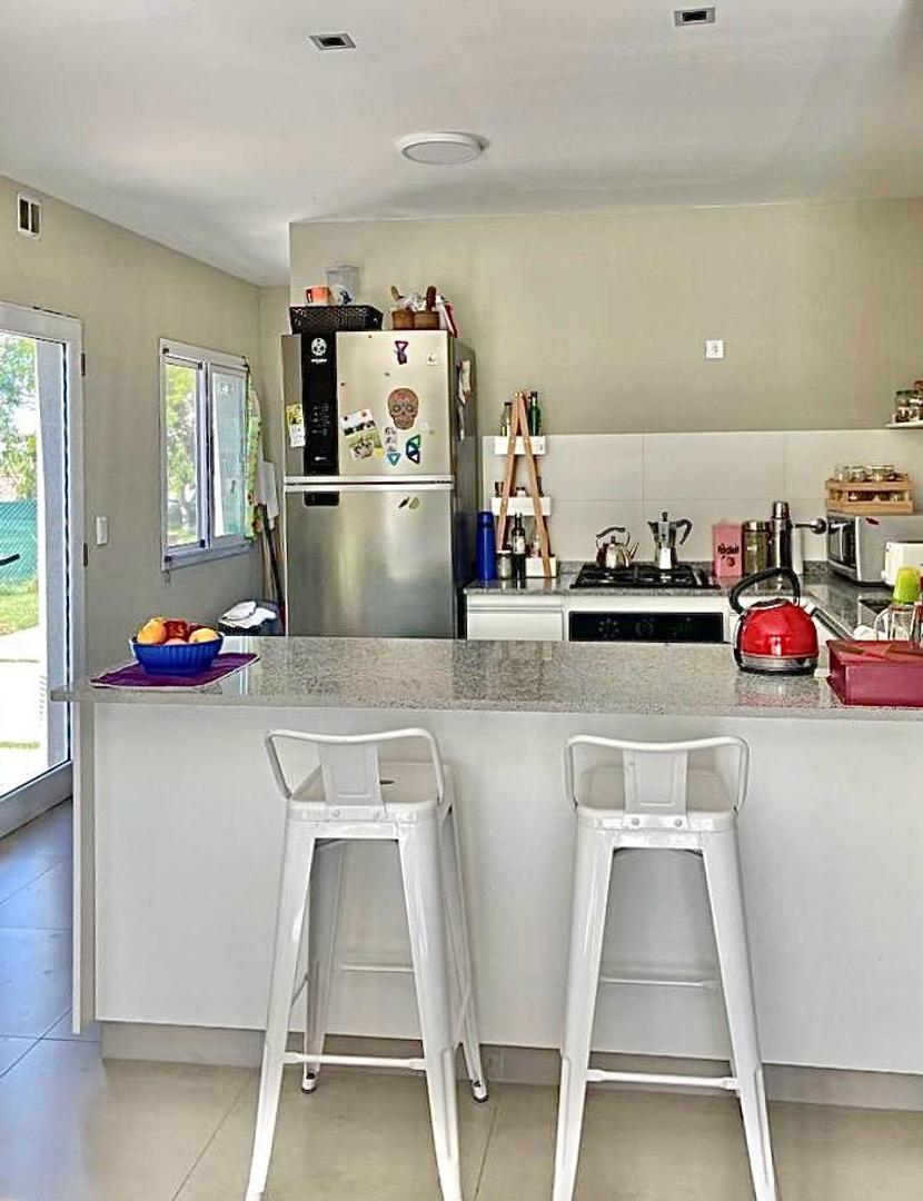 Casa en Venta en El Canton - Norte, USD 230.000