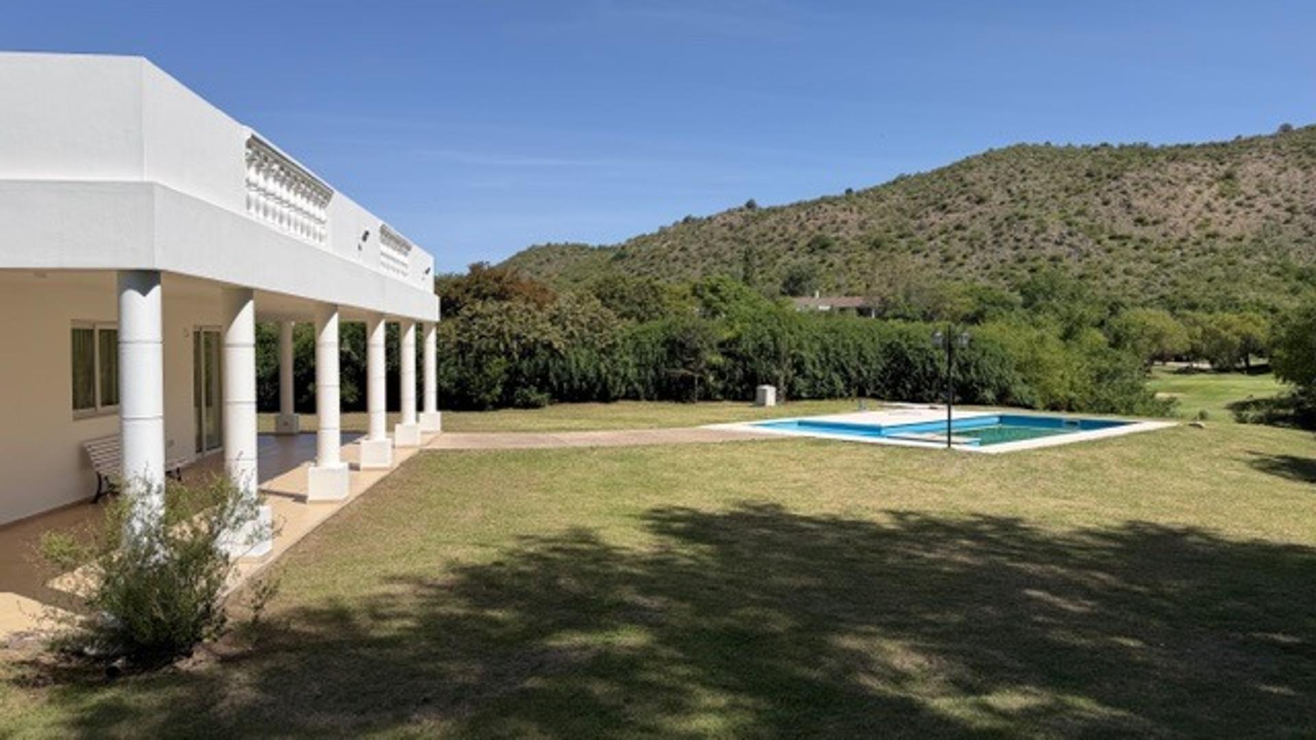 El Potrerillo De Larreta