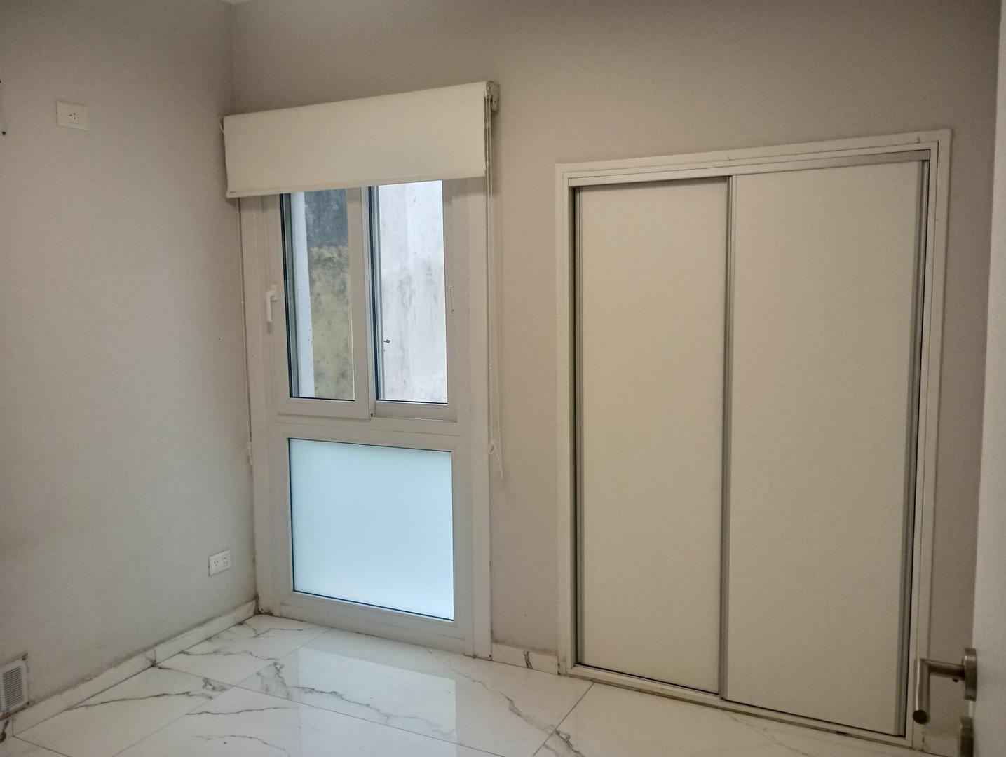 Departamento 3 ambientes en venta en Olivos