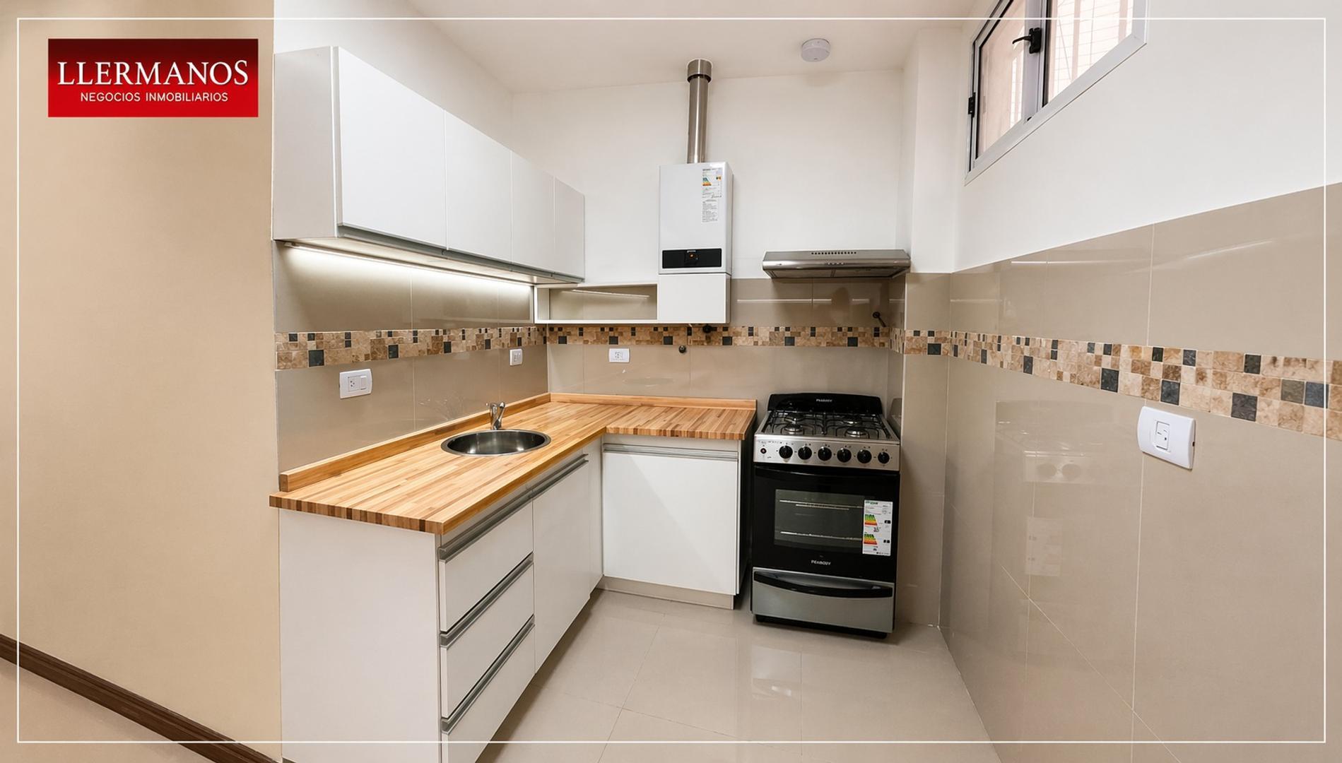 Vende depto 4 Amb 3 dormitorios,Villa Urquiza por escalera