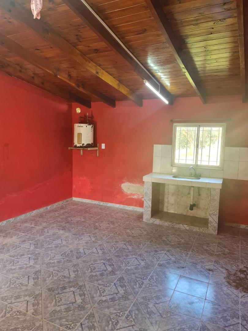 Casa 2 ambientes con 1 baño