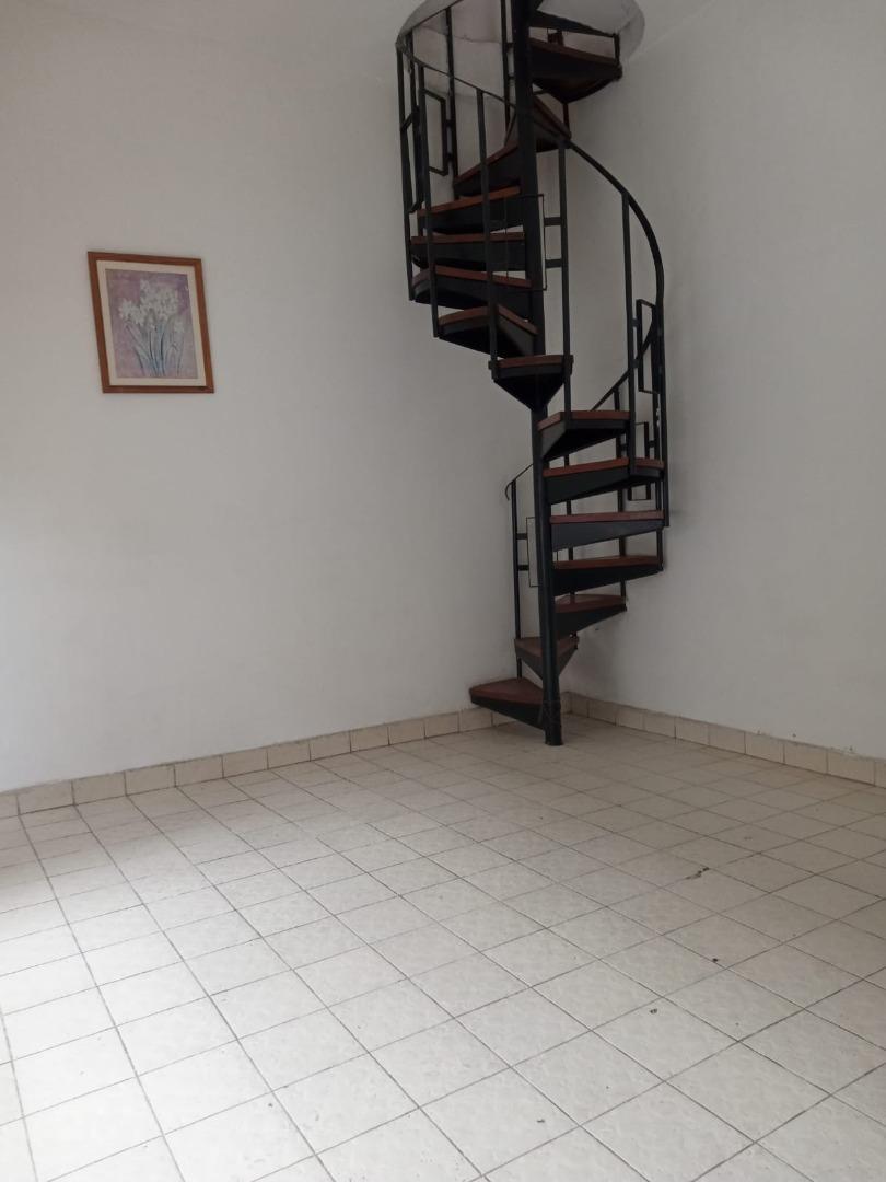 ALQUILER! Casa PH 3 Ambientes en Moron