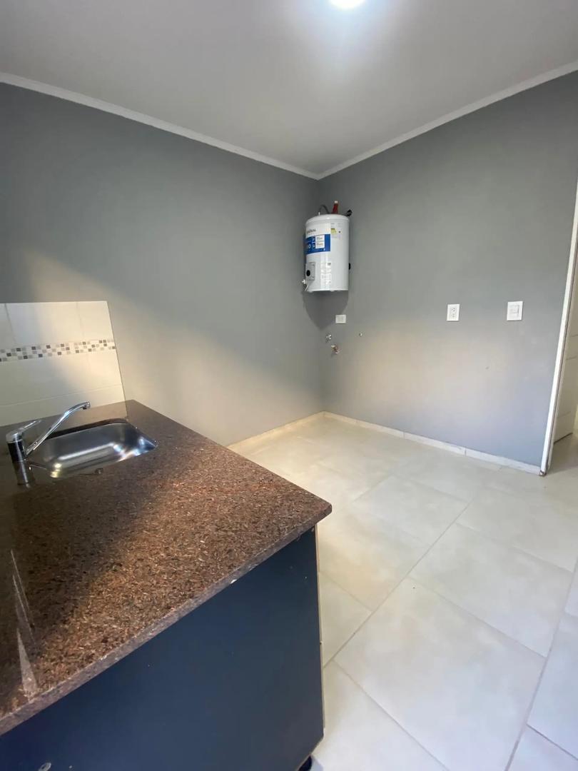 Casa en Alquiler en Los Polvorines, $ 750.000