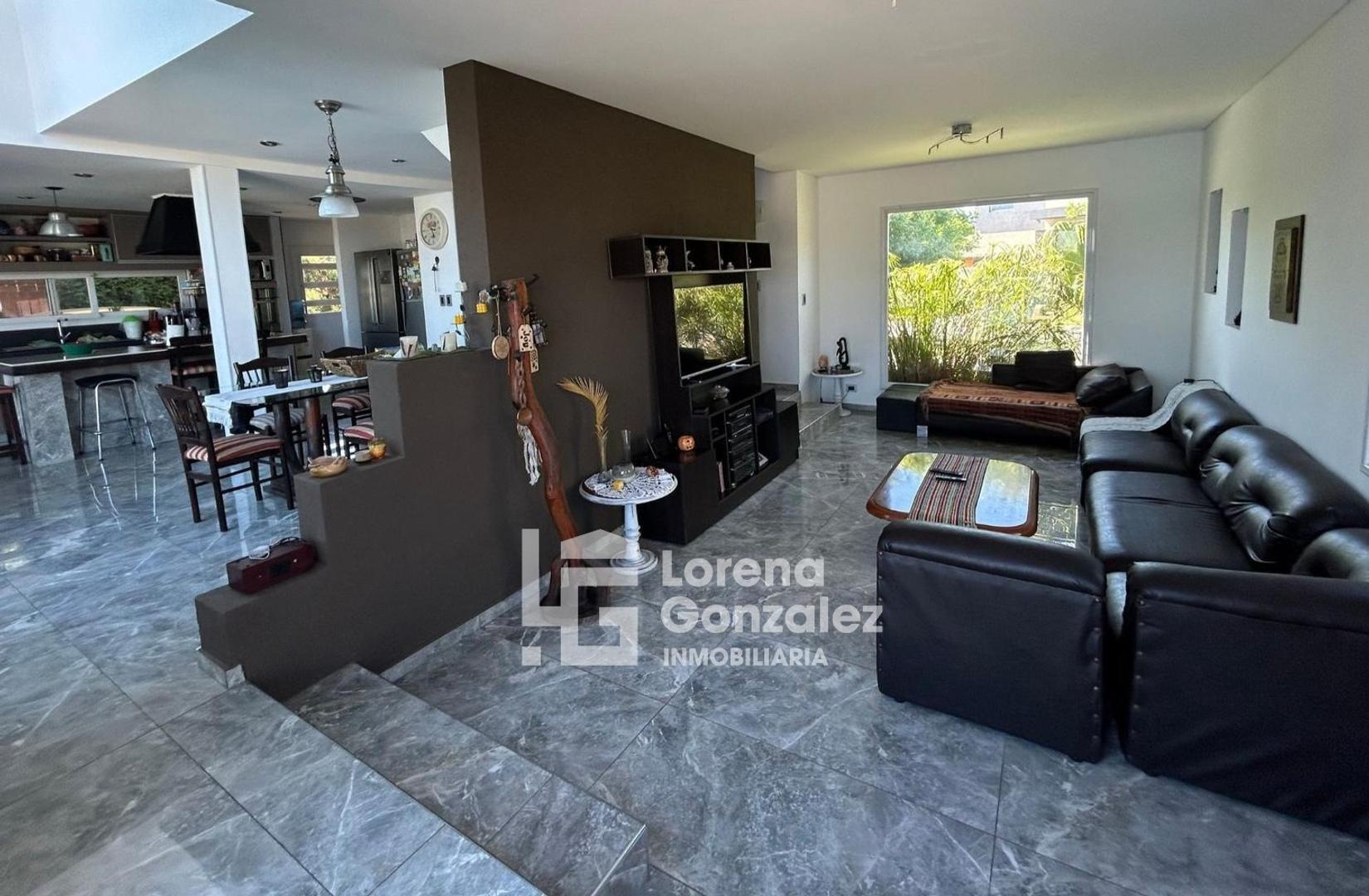 Casa en Alquiler de 4 dormitorios