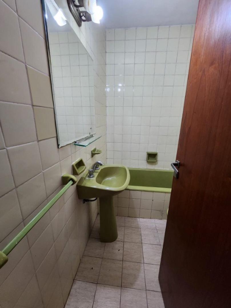 Avenida Mitre 5760 , Piso 10