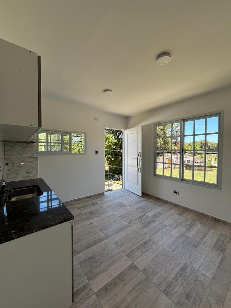 Departamento en Alquiler en Granadero Baigorria, $ 480.000