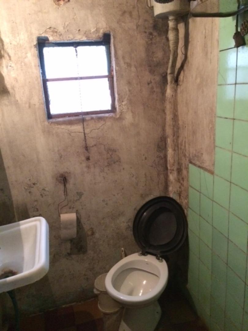 Casa 2 ambientes con 1 baño