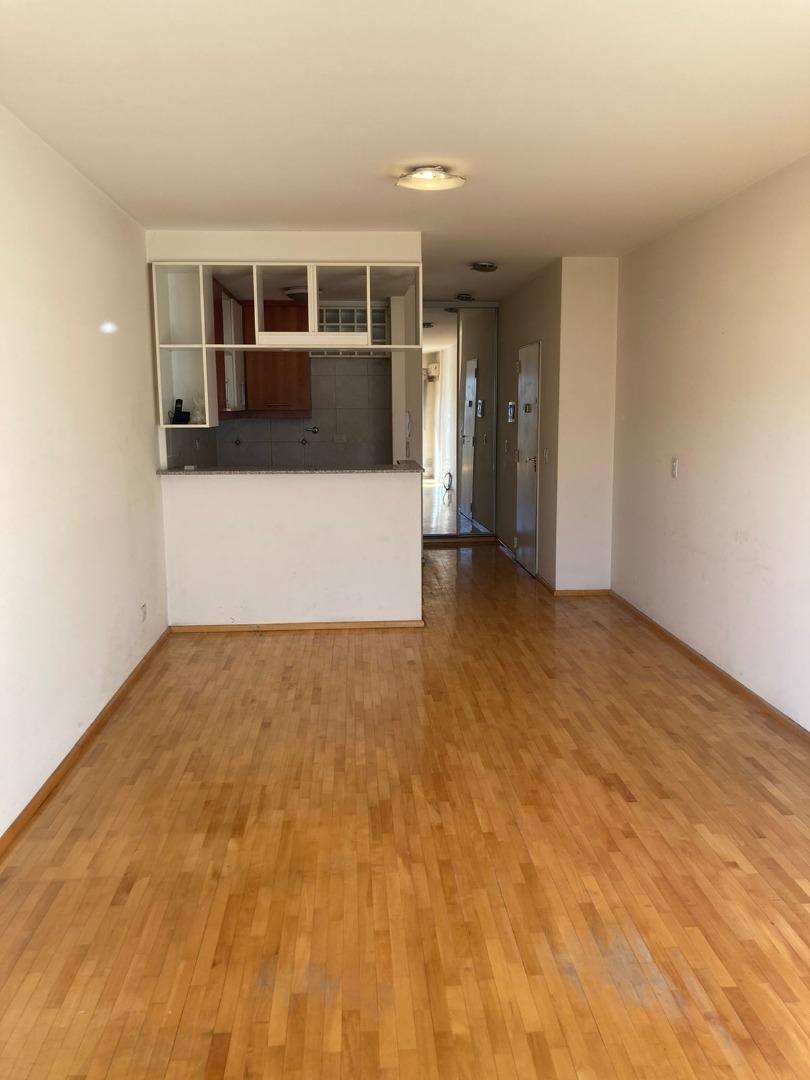 Asamblea 24 , Piso 4