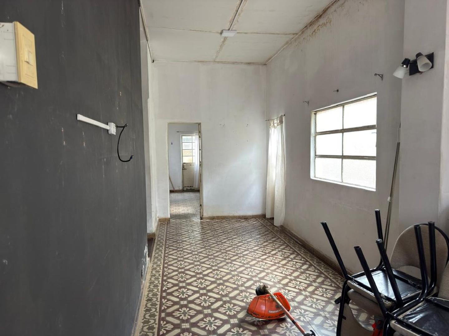 CASA EN VENTA EN PERGAMINO CON PATIO