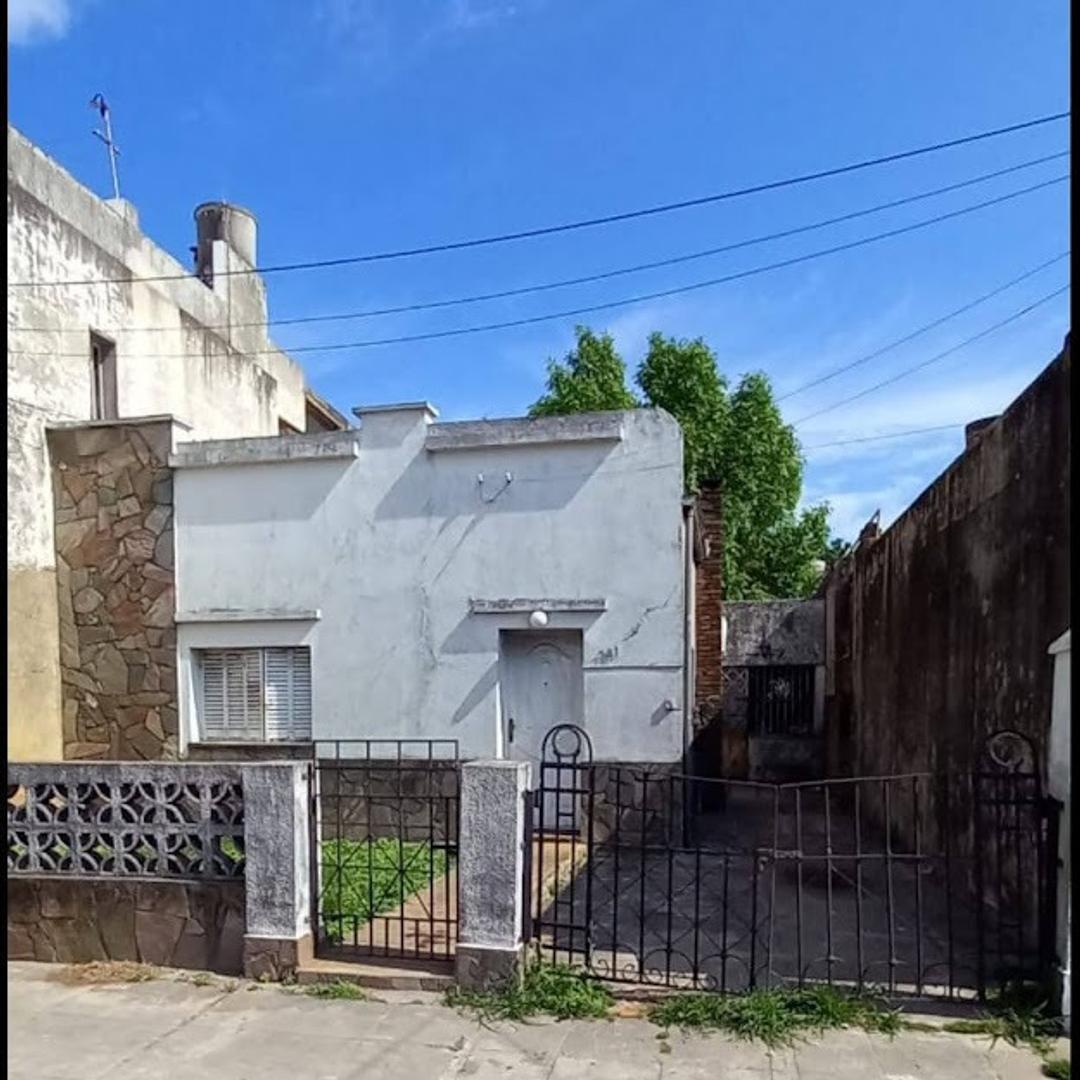 TERRENO CON EDIFICACIÓN A DEMOLER