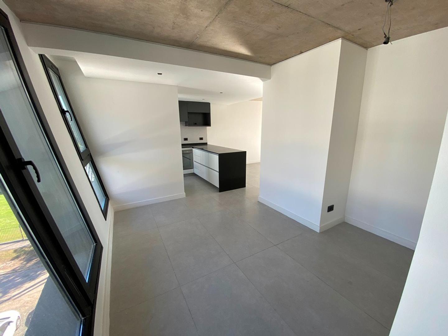 Departamento en Venta en Barrio Parque Leloir, USD 379.000