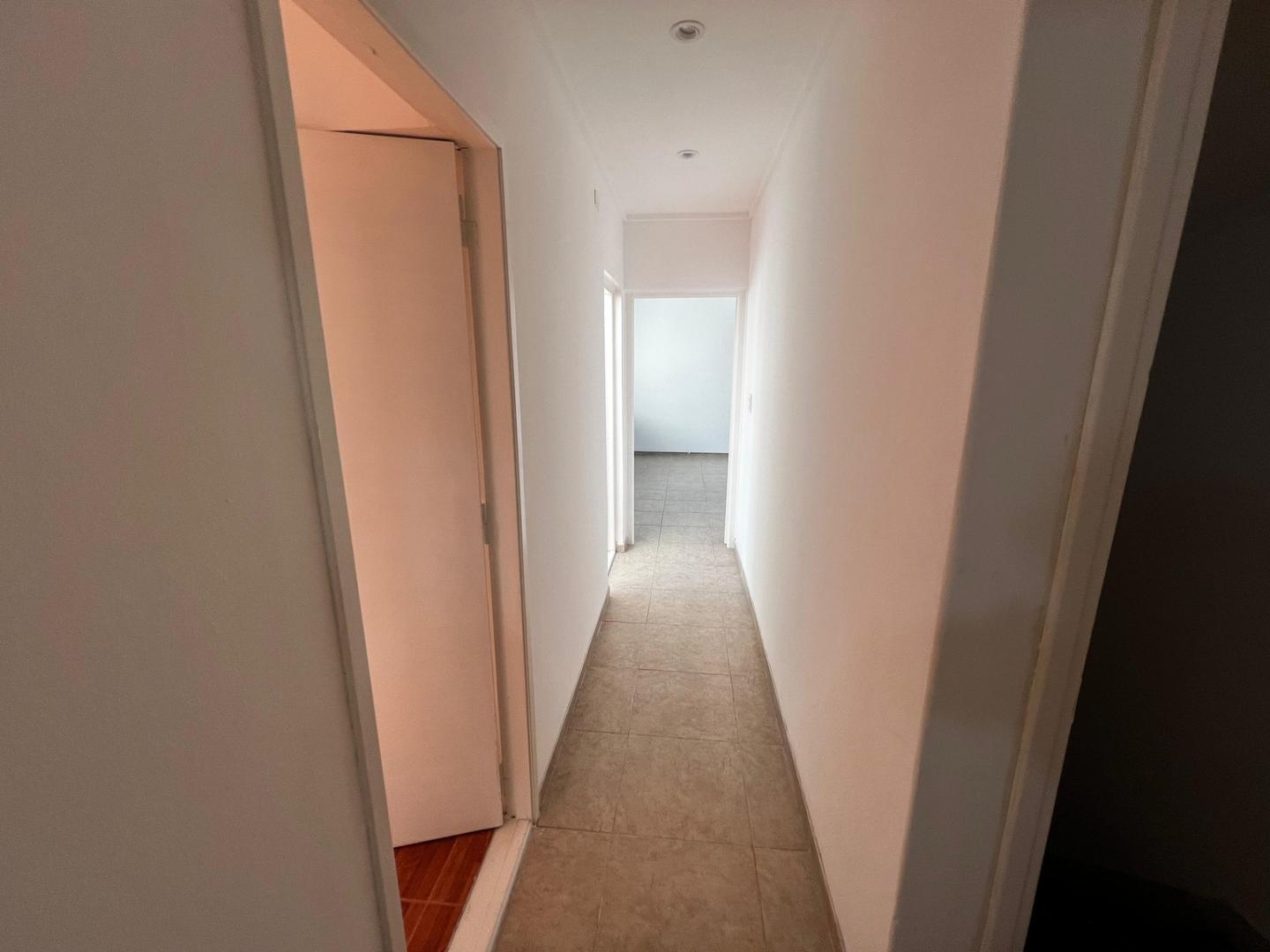 Depto Tipo Casa 4 ambientes con 2 baños