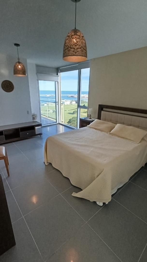 Departamento 5 ambientes con 4 baños