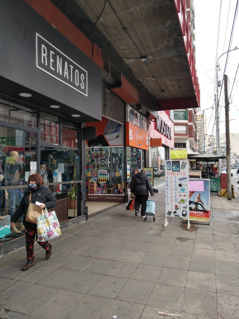 Local 12 de Galeria Acapulco en Avellaneda Centro