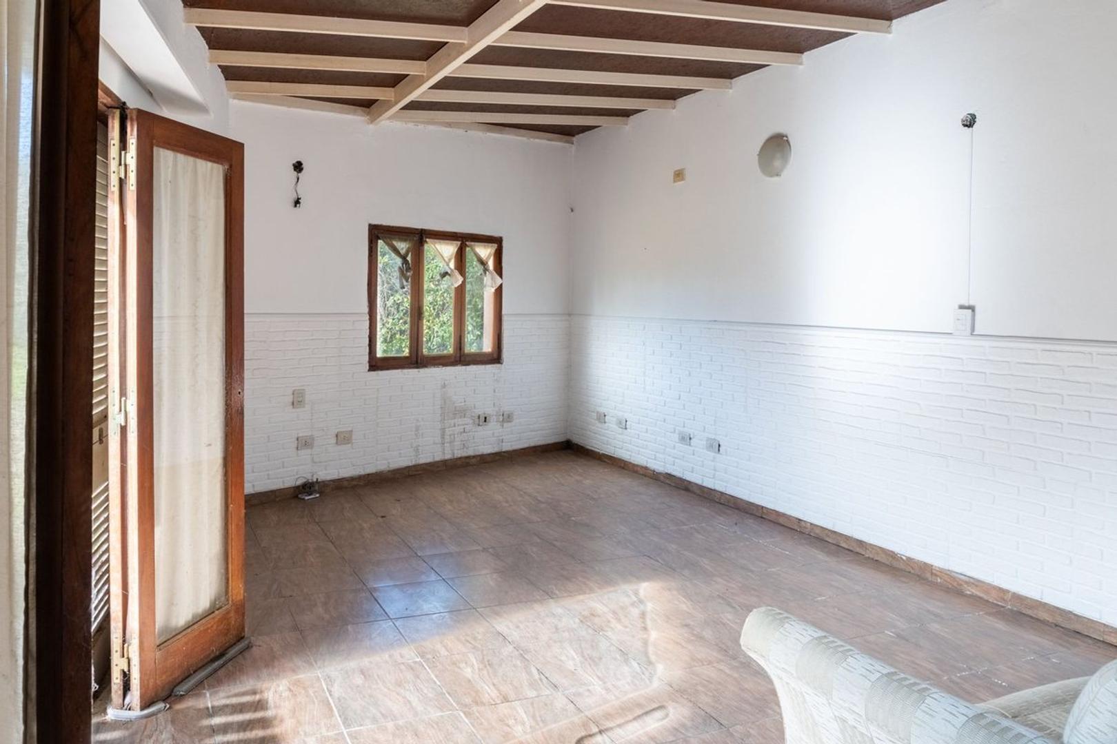 CASA DE DOS DORMITORIOS EN ACEQUIAS DEL AIRE