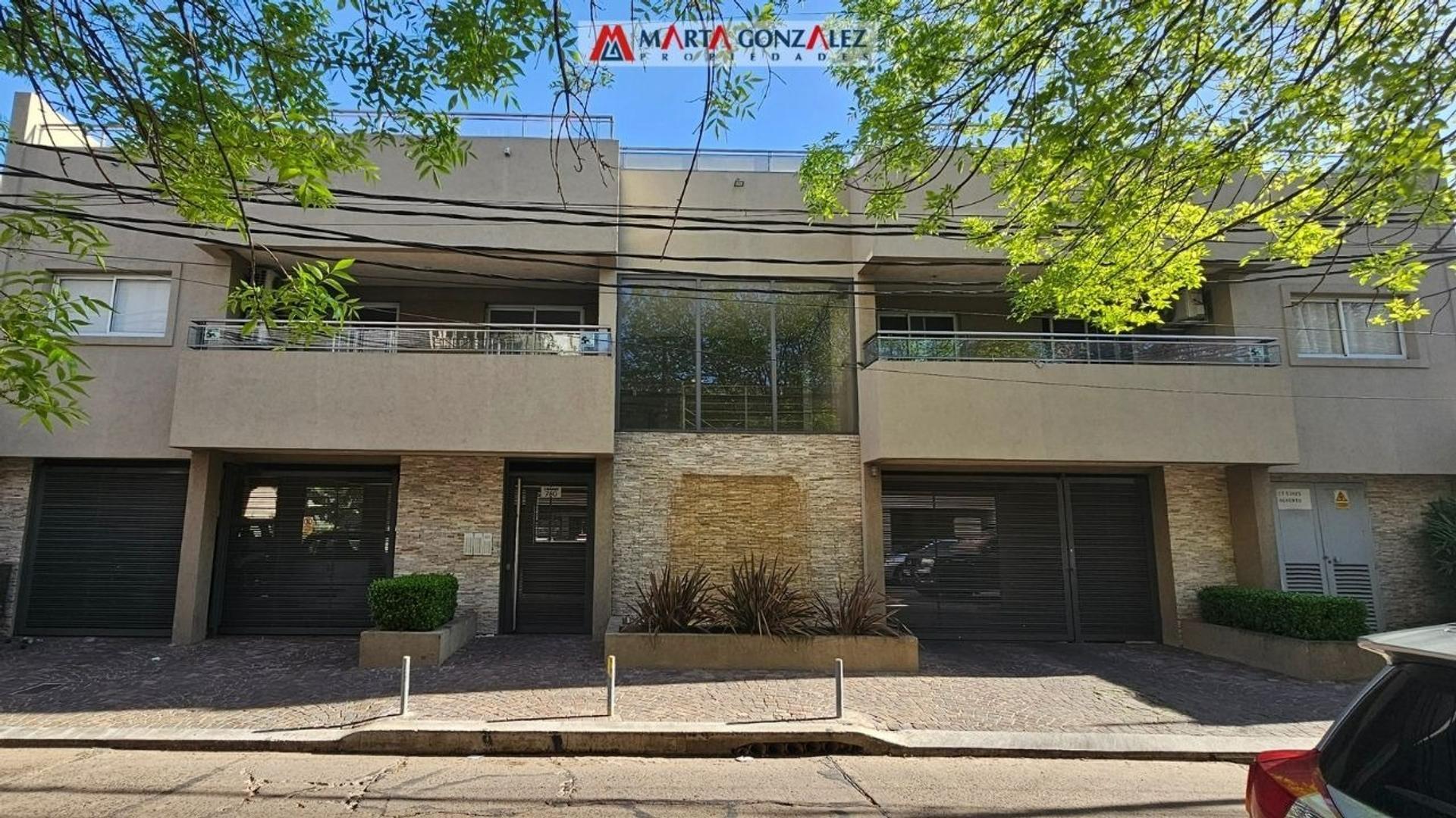 tres ambientes con cochera, terraza propia, piscina sum gim