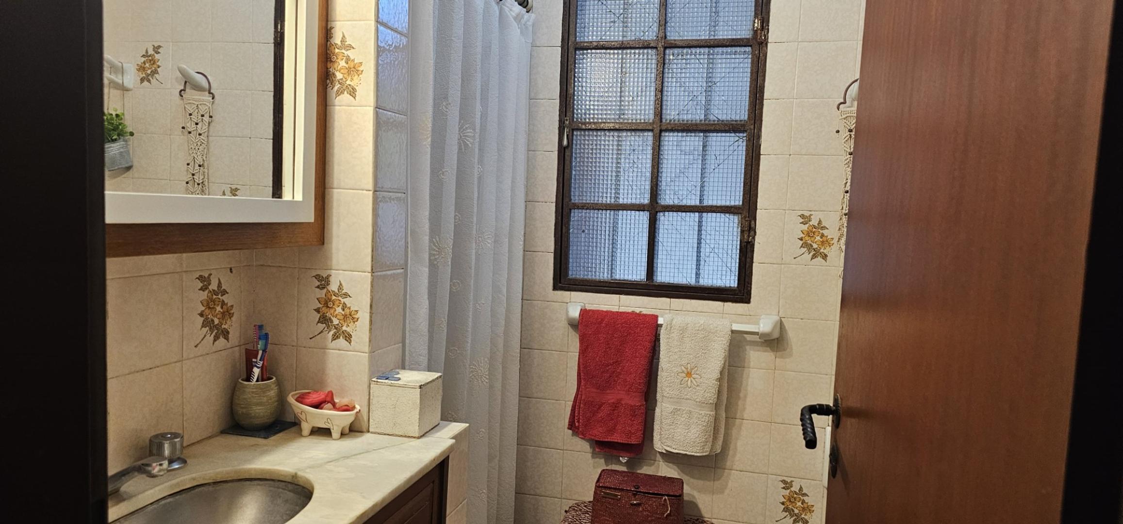 Casa en venta en Country Banco Provincia.