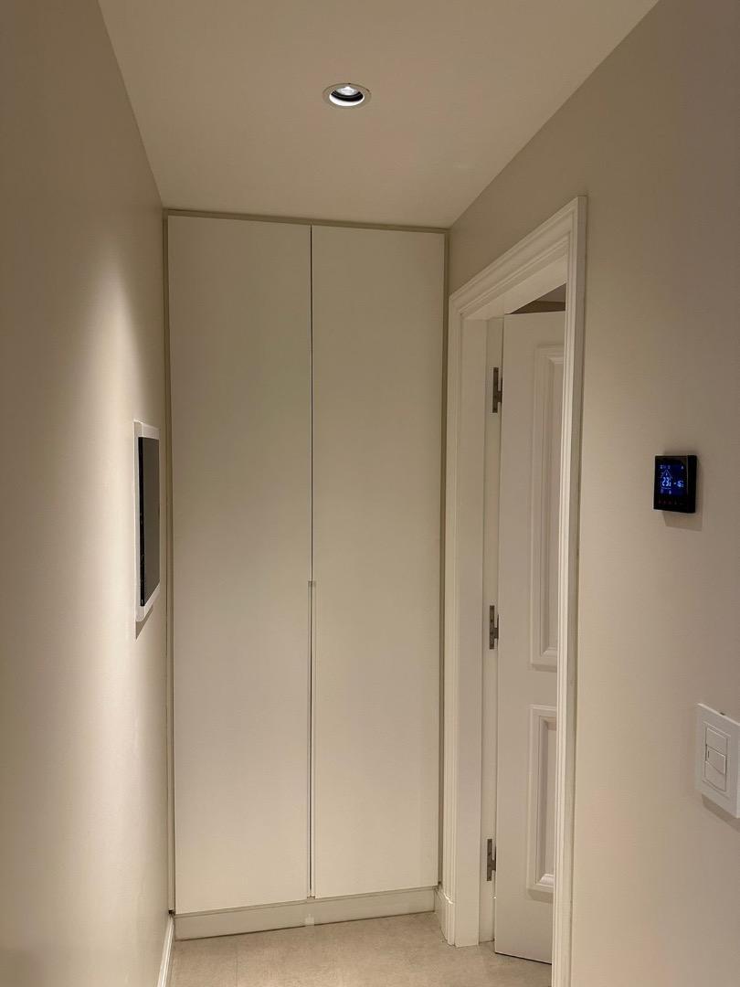 Hipólito Yrigoyen 1400 , Piso 3