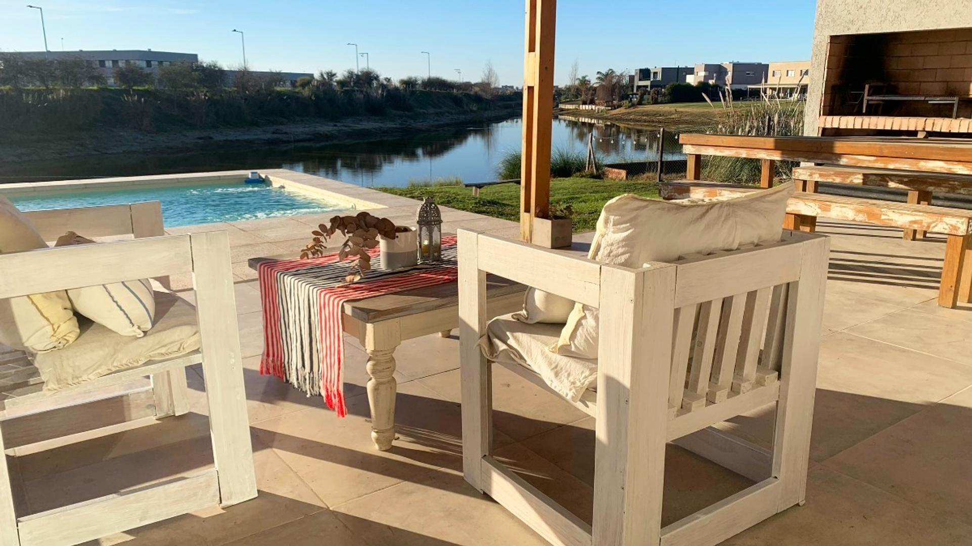 Casa en Alquiler en El Canton, USD 1.600