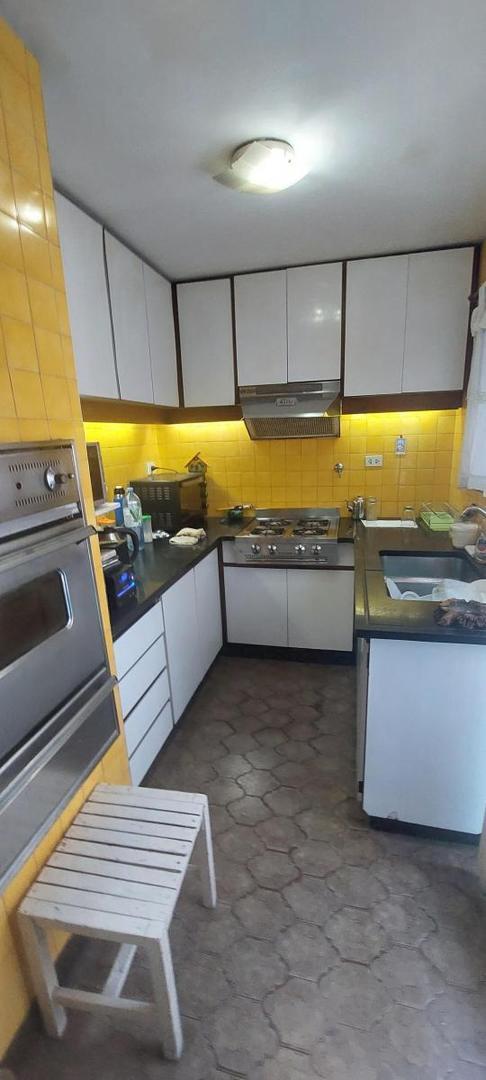 Casa 3 ambientes con 4 baños