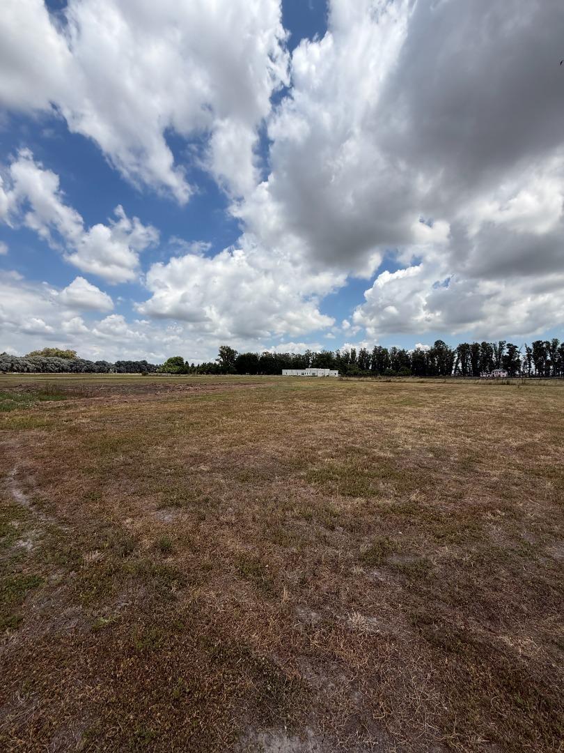 Terreno en Chacras de San Andres, Villa Ruiz.