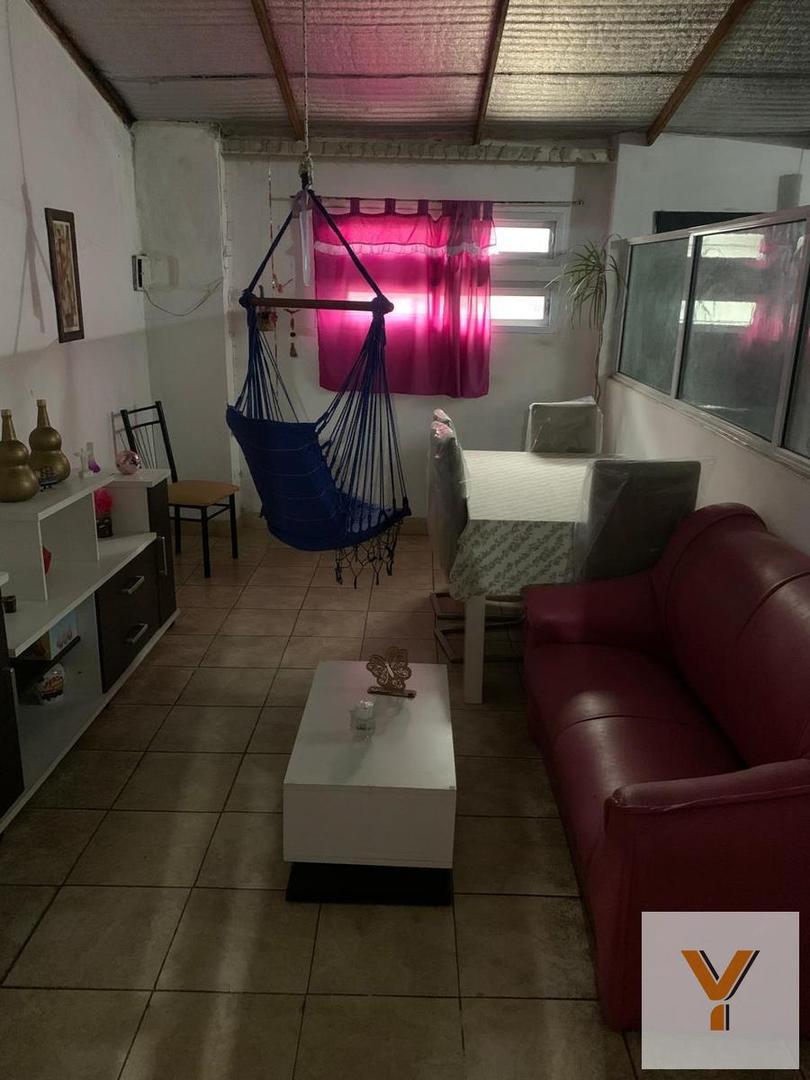 ph en venta - 2 Dormitorios 1 Baño - Cochera - 241Mts2 - Mataderos