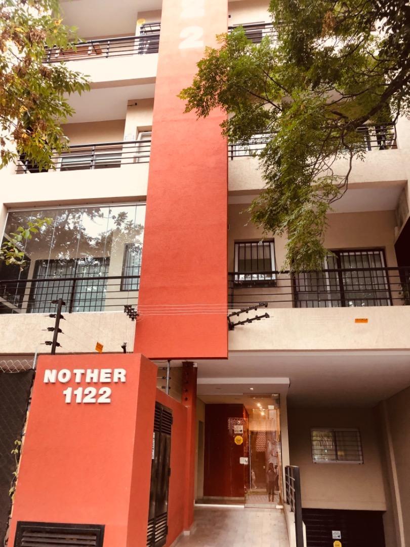 Nother 1122 , Piso 1