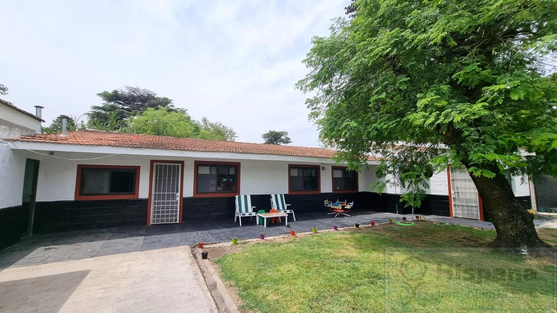 Lisandro de la Torre entre Koch y Necochea al 5900