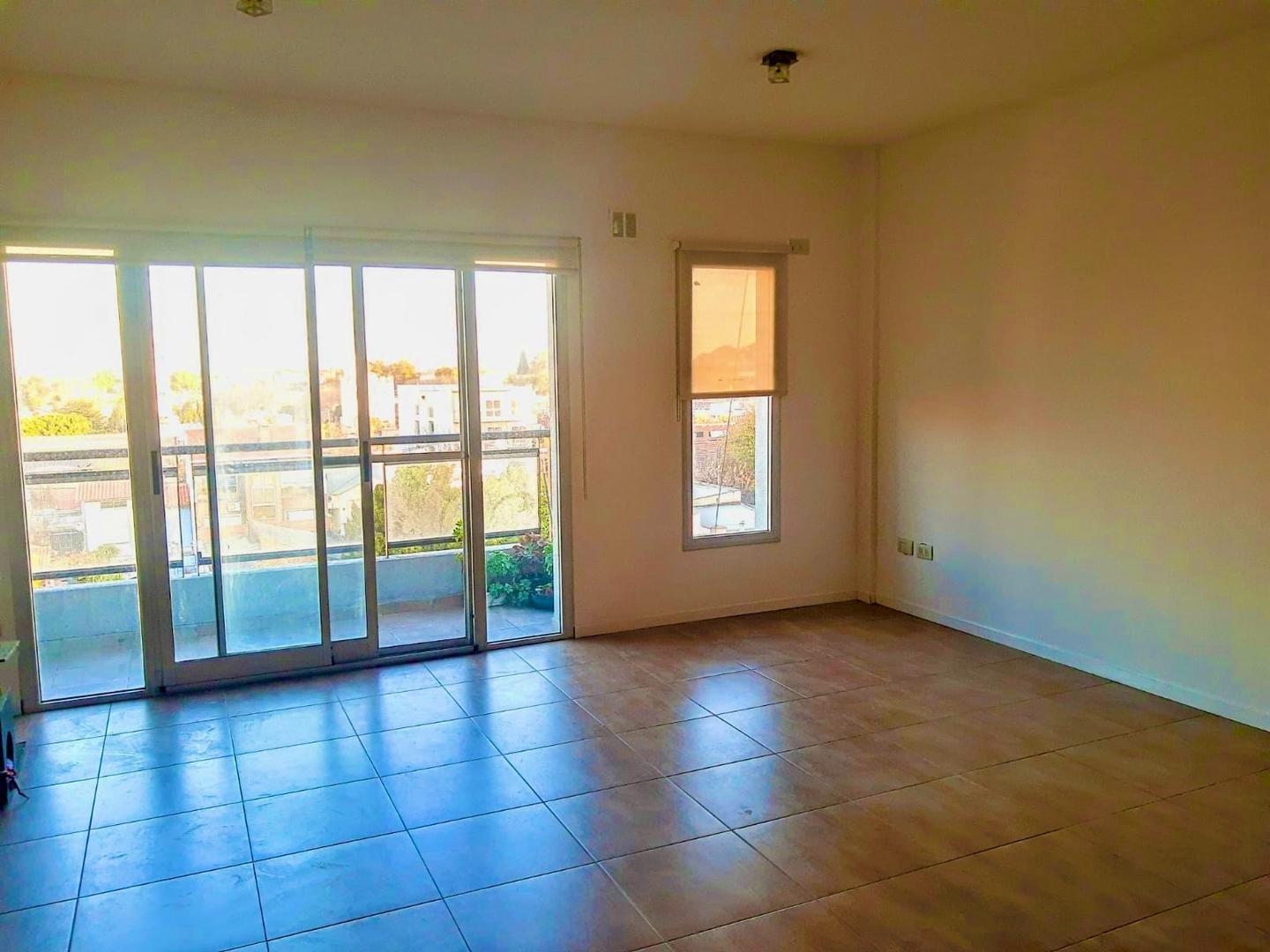 Calle 16 4900, Piso 5