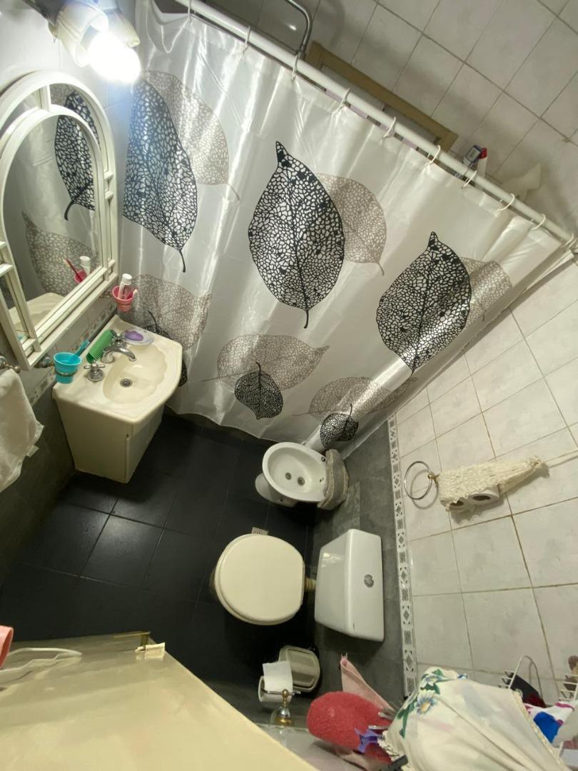 CASA 3 AMBIENTES CON COCHERA Y TERRAZA