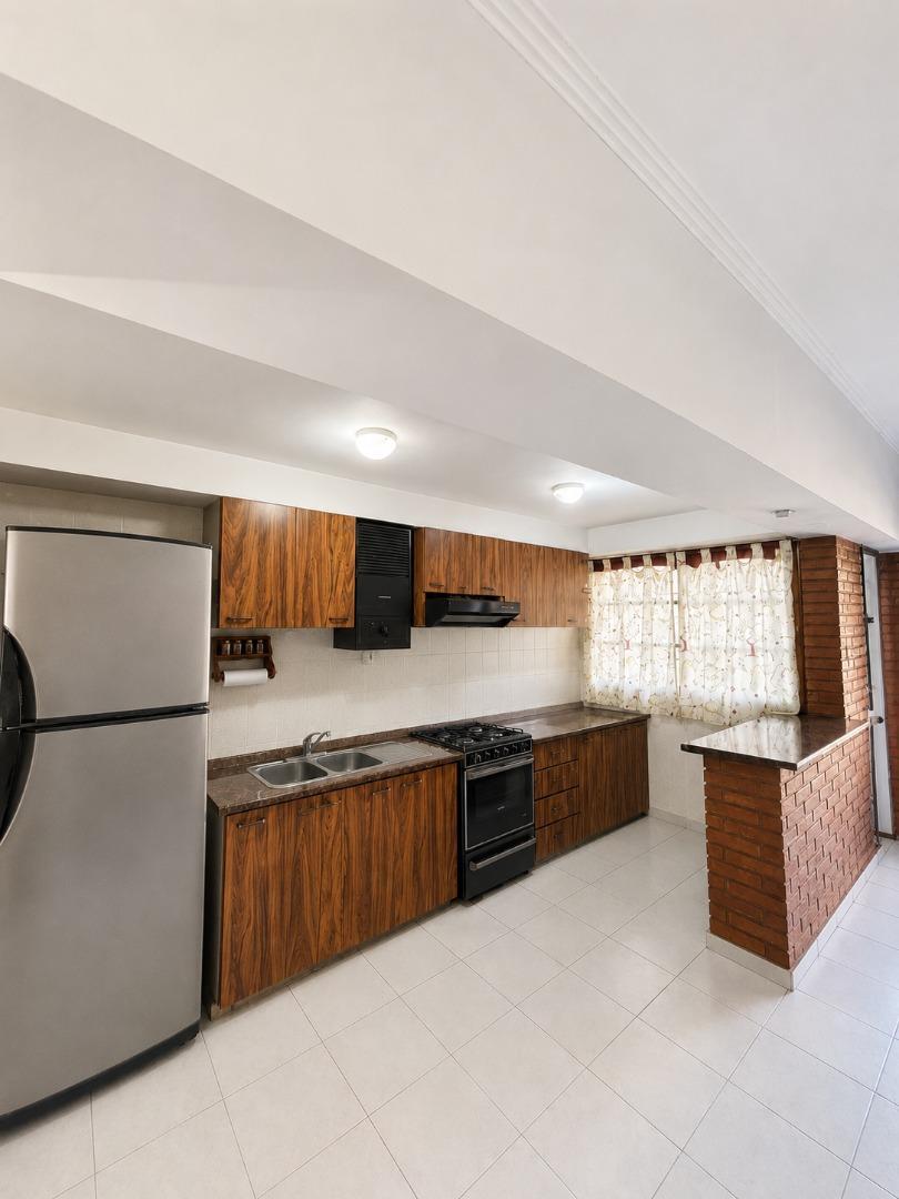 Casa en Venta en Alberdi, USD 48.000