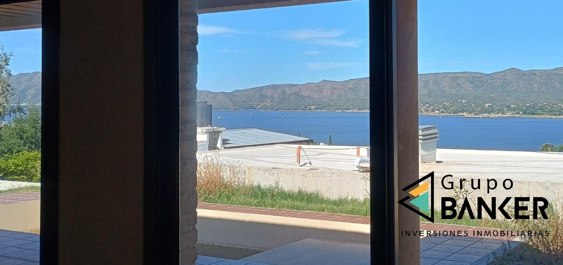 Casa en Venta en Villa Del Lago, USD 210.000