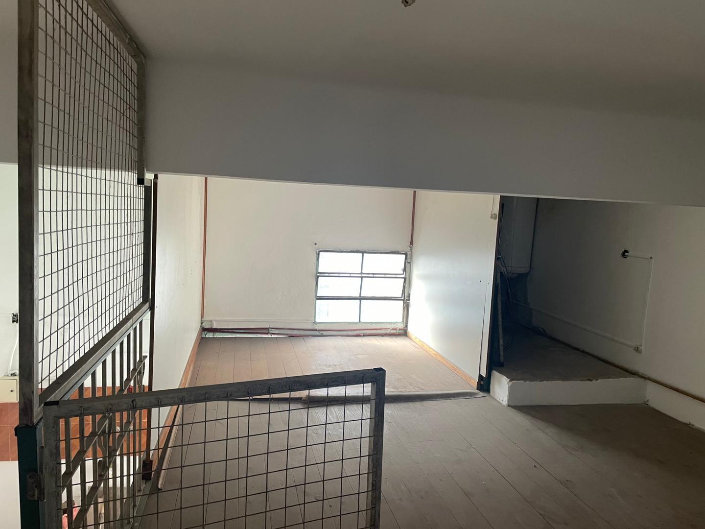 Depto Tipo Casa en Venta al Este
