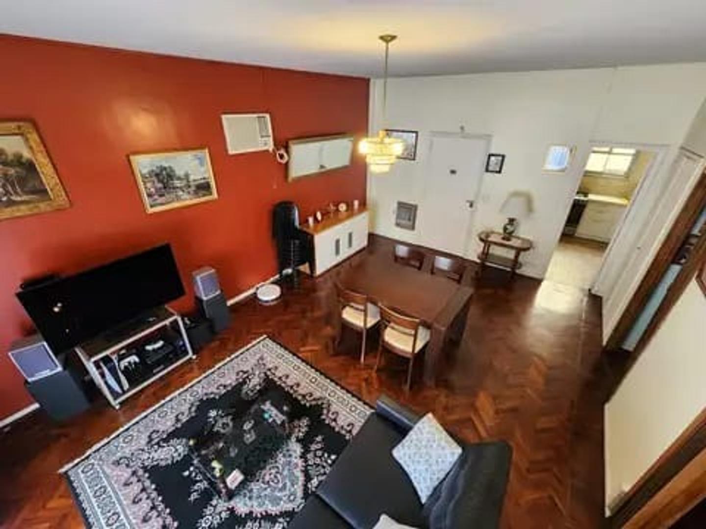 Venta. departamento 4 ambientes. Adolfo Alsina 2600.