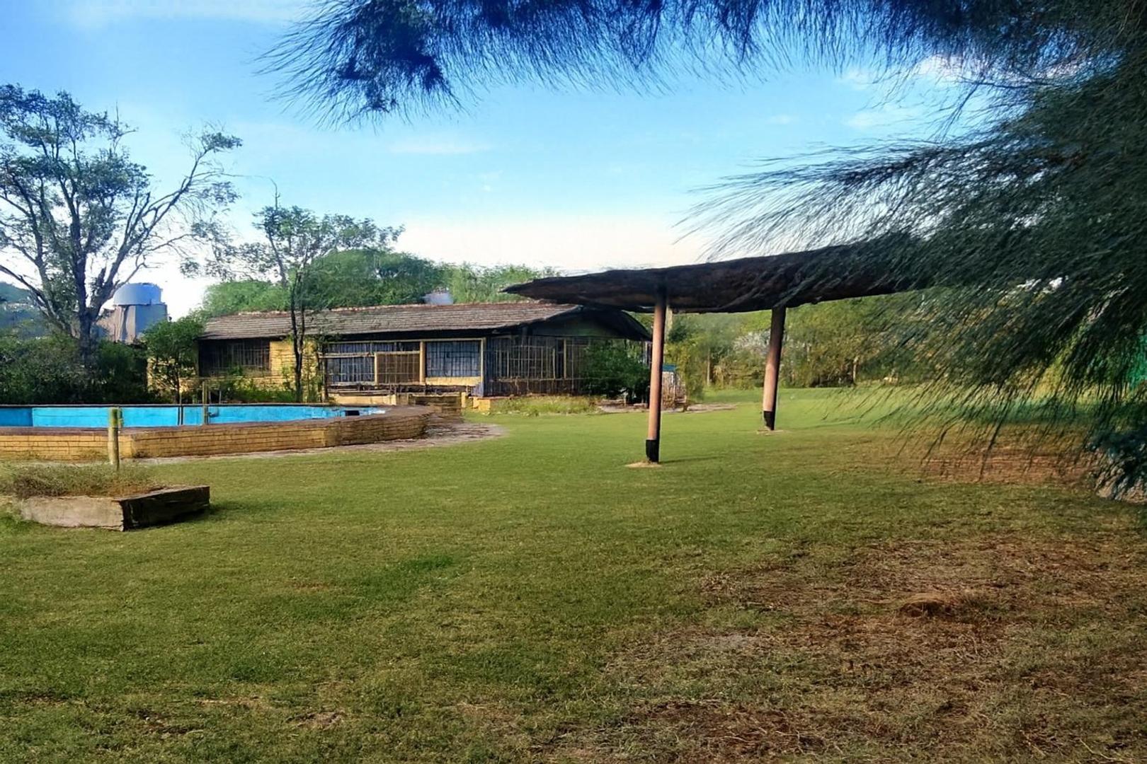 Casa 2 ambientes con 2 baños