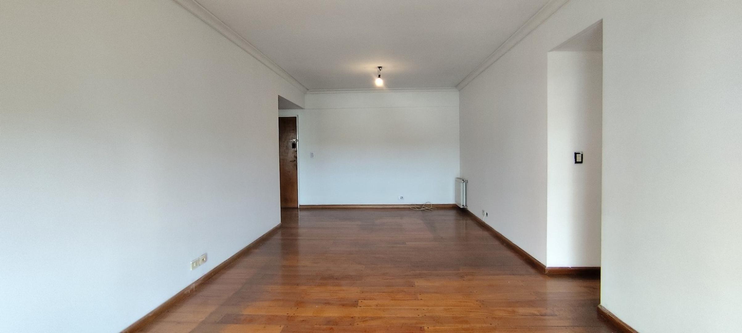 Departamento de 4 AMB en alquiler, con cochera cubierta