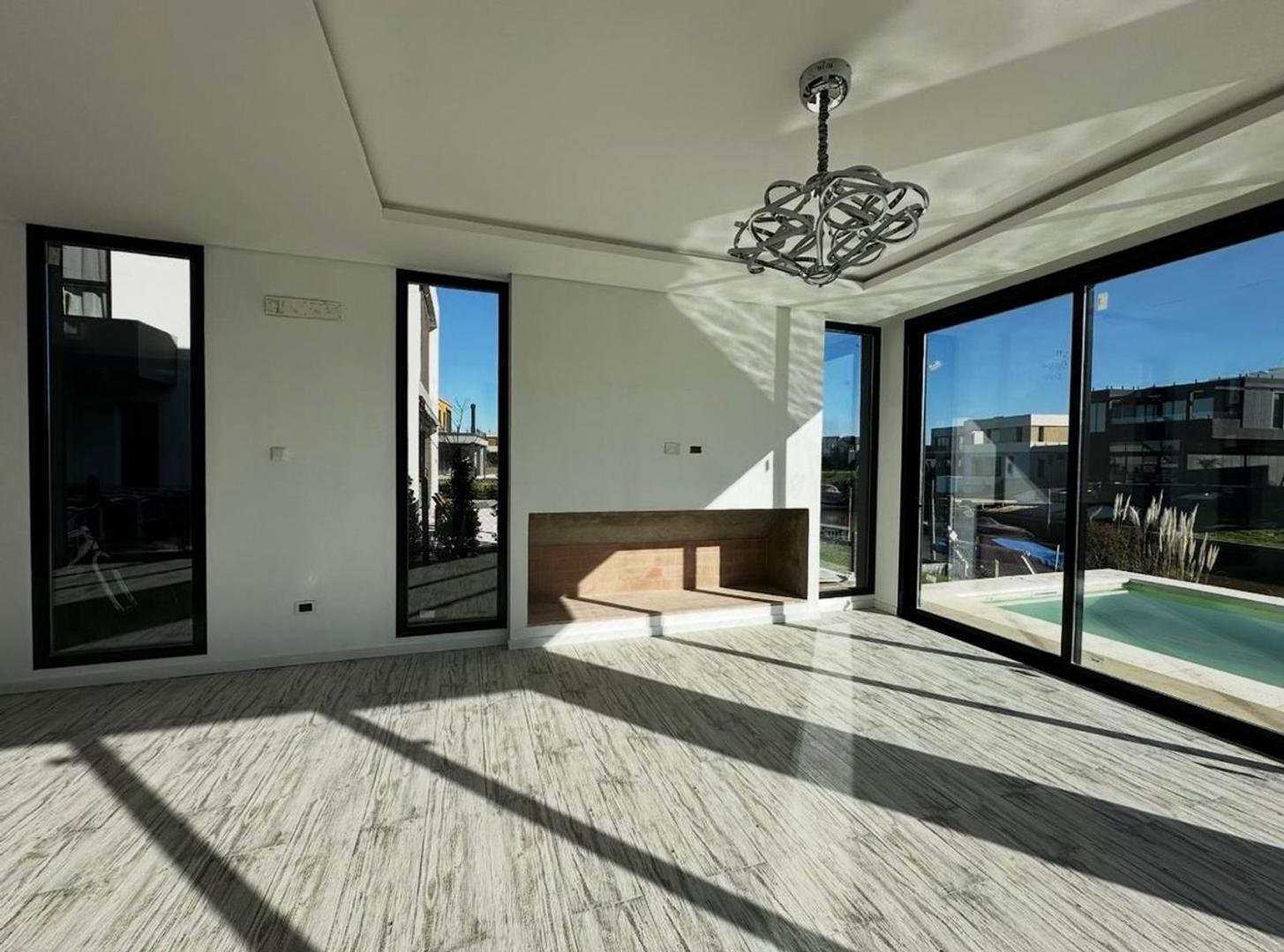 Casa en Alquiler de 4 dormitorios